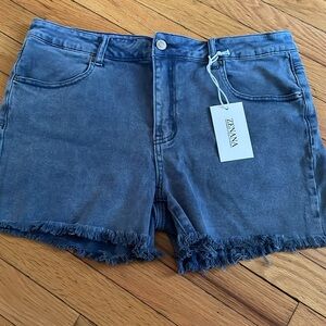NWT Zenana Shorts Size XL